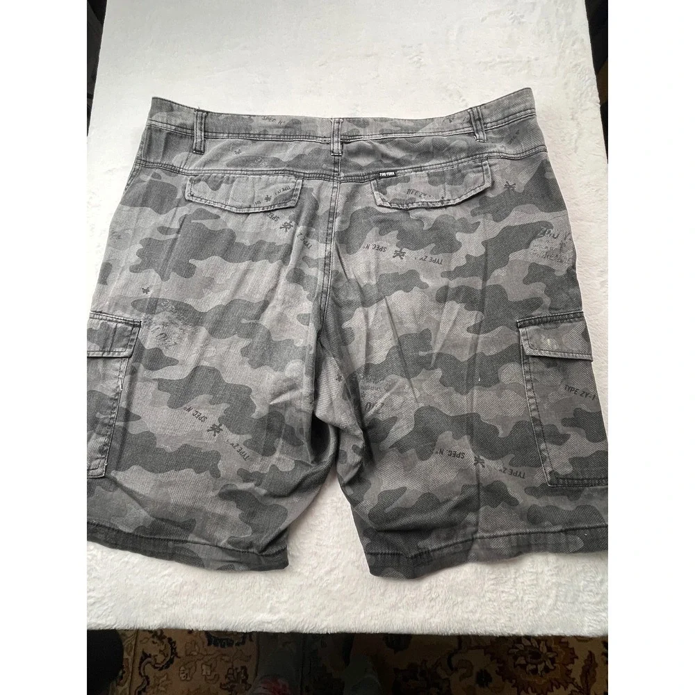 Zoo York Cargo Shorts Mens 40 Grey Camo Stretch Skate Pockets Type ZY-1